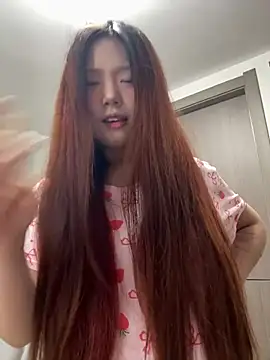 mimi9420 online show from May 7, 2026, 2:53 pm