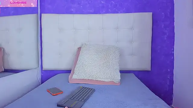 Macarena 05 online show from July 12, 2026, 3:29 am