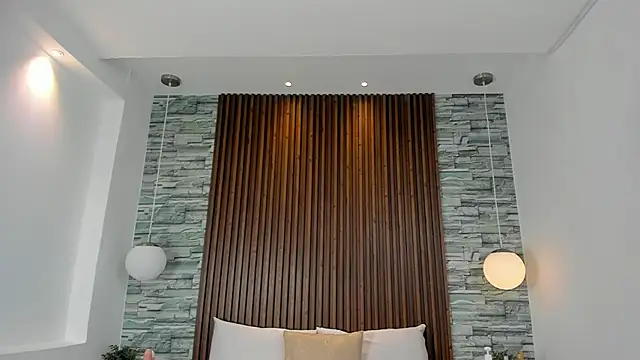 Miagomezx online show from September 22, 2025, 8:15 pm