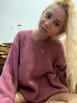 Bruna551 online show from November 5, 2025, 3:20 am