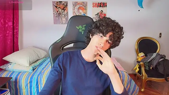 Nude Boy18 online show from August 4, 2026, 2:38 am