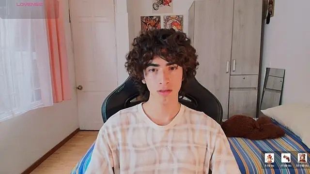 Nude Boy18 online show from January 13, 2026, 9:08 pm