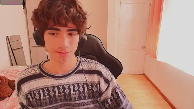 Nude Boy18 online show from September 8, 2025, 6:40 pm