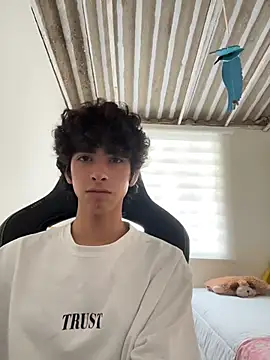 Nude Boy18 online show from June 24, 2026, 6:28 pm