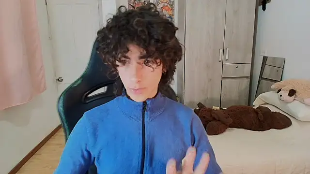 Nude Boy18 online show from March 17, 2026, 8:06 am