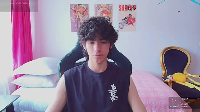Nude Boy18 online show from July 17, 2026, 6:49 pm