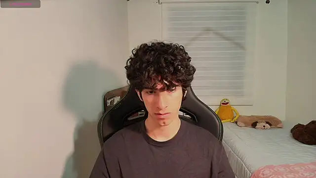 Snapshot of Nude_Boy18 chatting on June 17, 2026, 3:28 am Nude Boy18 online show from June 17, 2026, 3:28 am