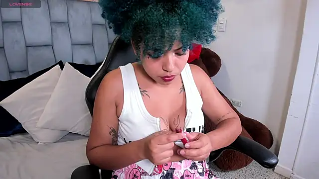 momo ayasse online show from September 15, 2025, 1:50 am