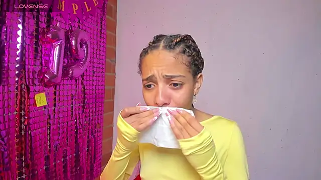 yumi hanna online show from September 11, 2025, 11:49 pm