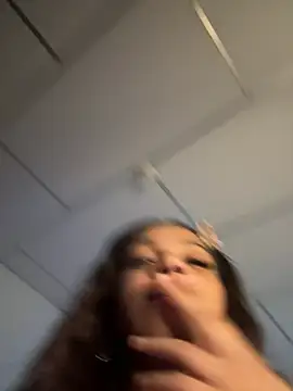 Snapshot of yumi_hanna chatting on April 1, 2026, 4:25 am yumi hanna online show from April 1, 2026, 4:25 am