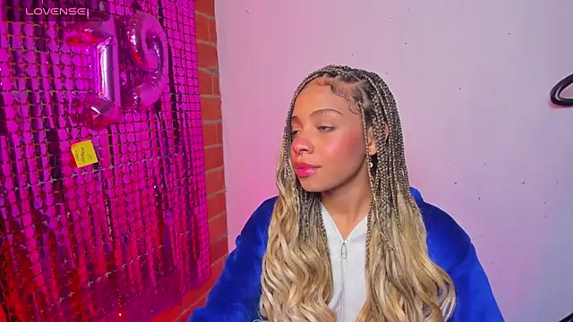 yumi hanna online show from September 30, 2025, 11:11 pm