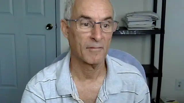 Snapshot of funone1999 chatting on November 18, 2025, 6:33 pm funone1999 online show from November 18, 2025, 6:33 pm