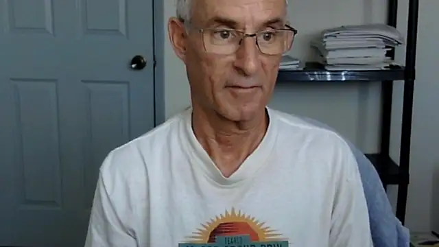 Snapshot of funone1999 chatting on November 6, 2025, 9:52 pm funone1999 online show from November 6, 2025, 9:52 pm