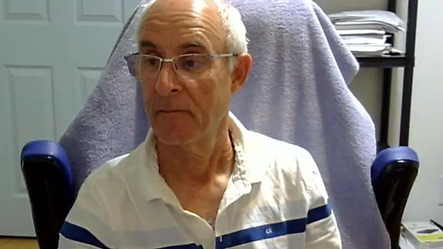 Snapshot of funone1999 chatting on October 13, 2025, 4:47 am funone1999 online show from October 13, 2025, 4:47 am