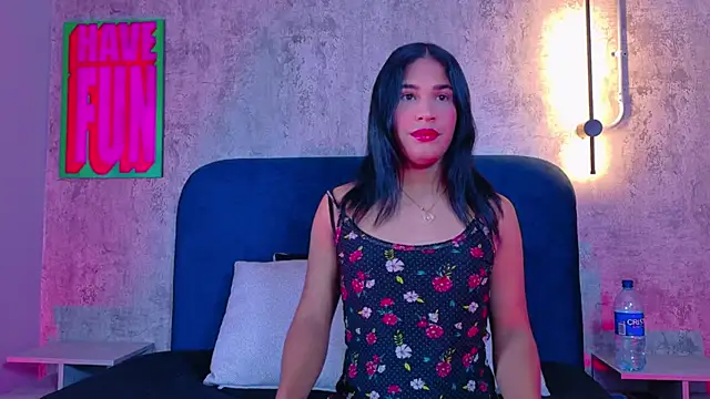 isabellaho1317 online show from November 19, 2025, 12:38 pm