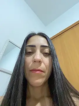 lucioliveira online show from June 3, 2026, 2:18 pm