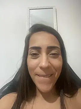 lucioliveira online show from February 9, 2026, 5:11 pm