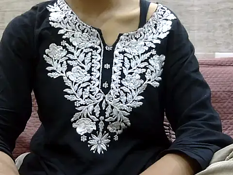 VNDANA  online show from April 18, 2026, 7:07 pm