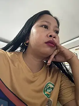 Pilipinalyn23 online show from November 25, 2025, 11:37 pm