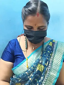 Snapshot of Tamil_Sweety chatting on July 8, 2026, 6:52 pm Tamil Sweety online show from July 8, 2026, 6:52 pm
