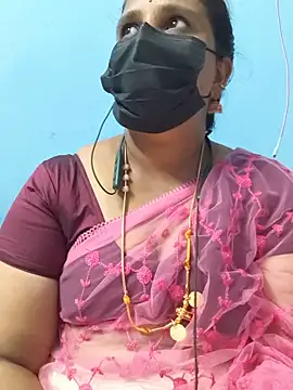 Snapshot of Tamil_Sweety chatting on July 14, 2026, 7:53 pm Tamil Sweety online show from July 14, 2026, 7:53 pm