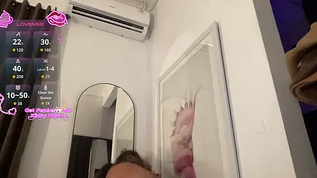 GoddessDove online show from November 15, 2025, 12:31 pm