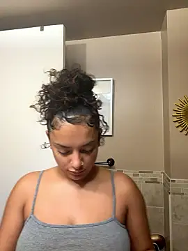 allybluee777 online show from January 14, 2026, 12:31 pm