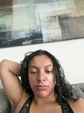 allybluee777 online show from May 5, 2026, 4:10 pm