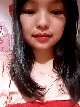 XoiXoi232 online show from February 18, 2026, 3:52 pm