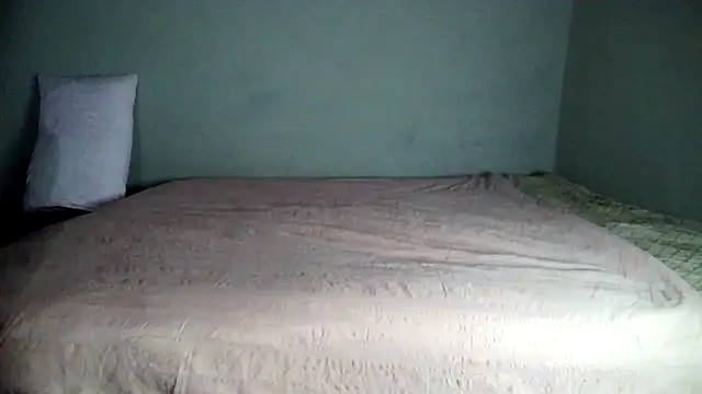 blueyXxX online show from March 15, 2026, 4:08 am