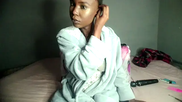 blueyXxX online show from May 7, 2026, 3:33 am