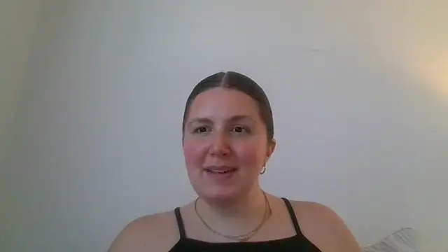 CherryJuneExperience online show from September 24, 2025, 6:58 pm