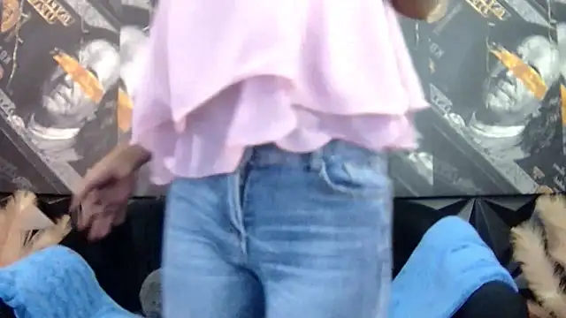 Snapshot of Lilmisbaddyxxx chatting on February 8, 2026, 7:11 pm Lilmisbaddyxxx online show from February 8, 2026, 7:11 pm