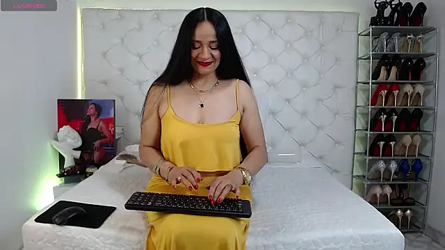 yury m2  online show from October 7, 2025, 2:45 am