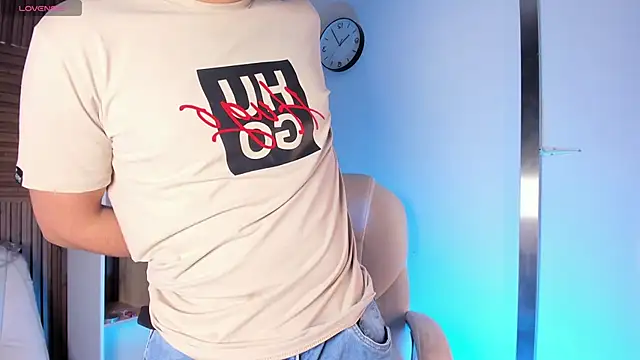 Axel grey  online show from September 27, 2025, 12:22 pm