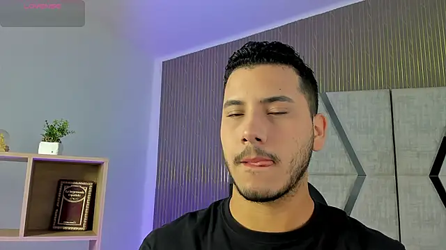 Axel grey  online show from March 7, 2026, 12:21 pm