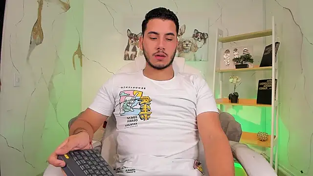 Axel grey  online show from November 10, 2025, 12:32 pm