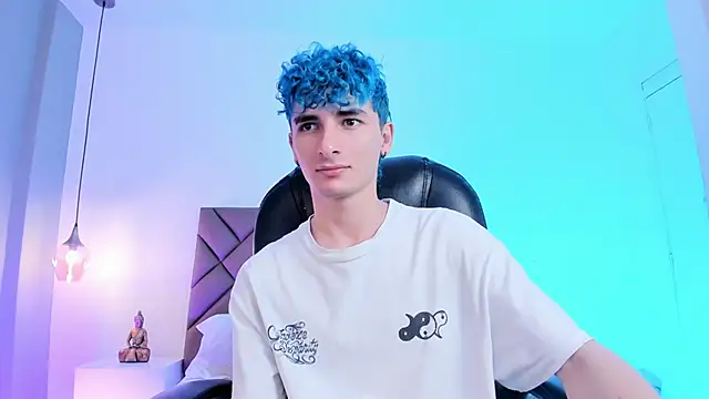 Snapshot of JaydenVillalobos chatting on October 7, 2025, 3:02 pm JaydenVillalobos online show from October 7, 2025, 3:02 pm