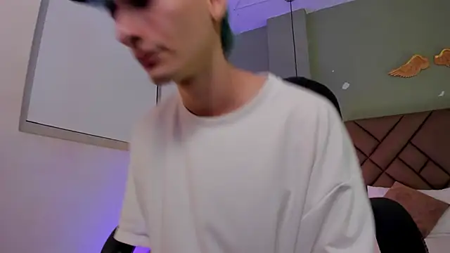 Snapshot of JaydenVillalobos chatting on September 28, 2025, 7:43 pm JaydenVillalobos online show from September 28, 2025, 7:43 pm