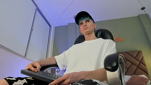 Snapshot of JaydenVillalobos chatting on September 14, 2025, 8:42 pm JaydenVillalobos online show from September 14, 2025, 8:42 pm