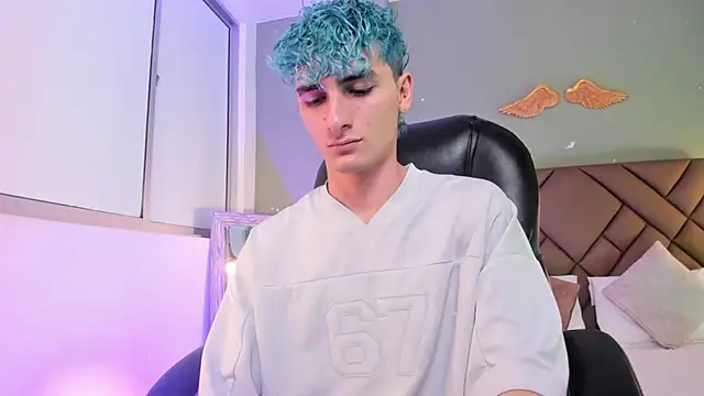 Snapshot of JaydenVillalobos chatting on September 25, 2025, 12:33 pm JaydenVillalobos online show from September 25, 2025, 12:33 pm