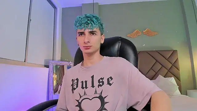 Snapshot of JaydenVillalobos chatting on October 1, 2025, 11:58 am JaydenVillalobos online show from October 1, 2025, 11:58 am