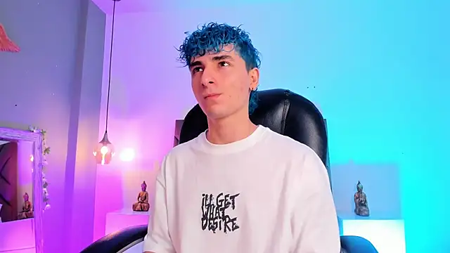 Snapshot of JaydenVillalobos chatting on October 6, 2025, 12:39 pm JaydenVillalobos online show from October 6, 2025, 12:39 pm