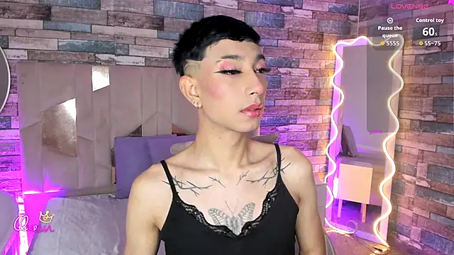 CYRUS TAY online show from June 11, 2026, 12:13 pm