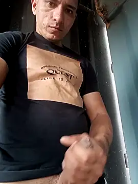 turcosexoactivo online show from April 15, 2026, 5:39 pm