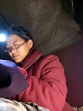 MaiHoa69 online show from February 9, 2026, 3:37 am