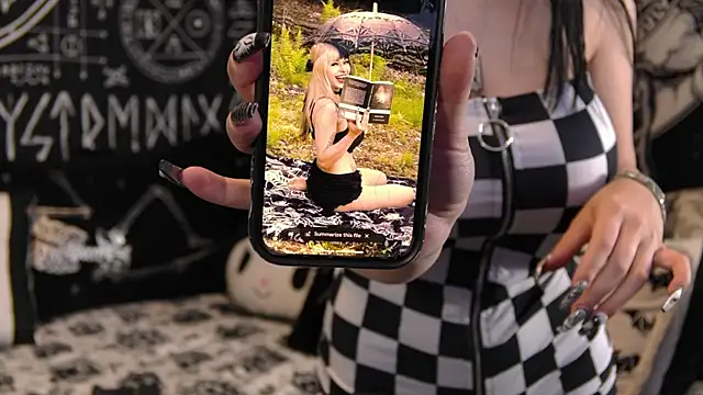 Paige Turner online show from July 3, 2026, 7:37 am