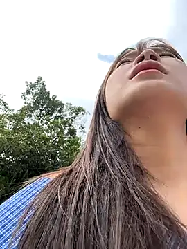 xiaoqiao ss online show from September 19, 2025, 2:59 am