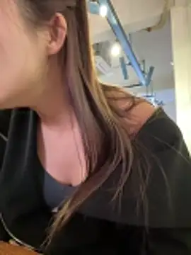 xiaoqiao ss online show from December 20, 2025, 6:49 am