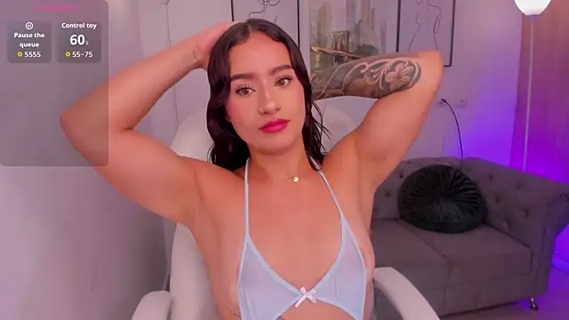 Saskia litt online show from October 1, 2025, 3:44 am